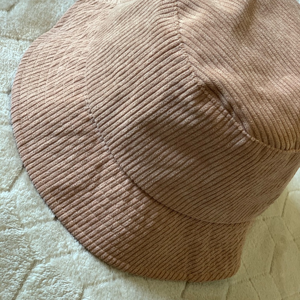 Forever 21 bucket hat